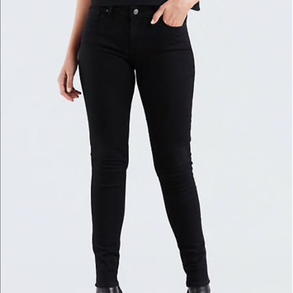 Black NEVER USED 711 Skinny Levi Jeans size 24